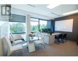 300, 301 - 135 Michael Cowpland Drive, Ottawa, ON K2M2E9 Photo 11