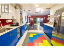 300, 301 - 135 Michael Cowpland Drive, Ottawa, ON K2M2E9 Photo 12