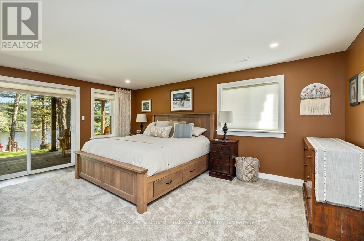 13 PENINSULA SHORES ROAD E - 21