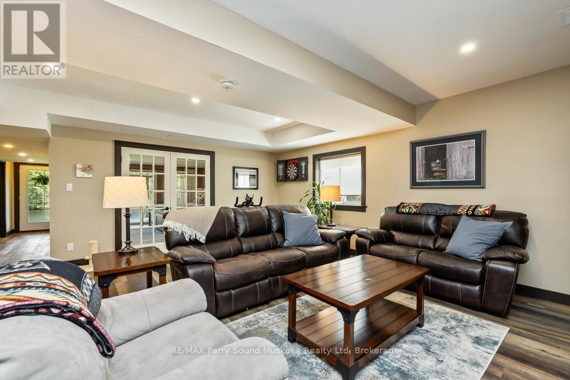 13 PENINSULA SHORES ROAD E - 31