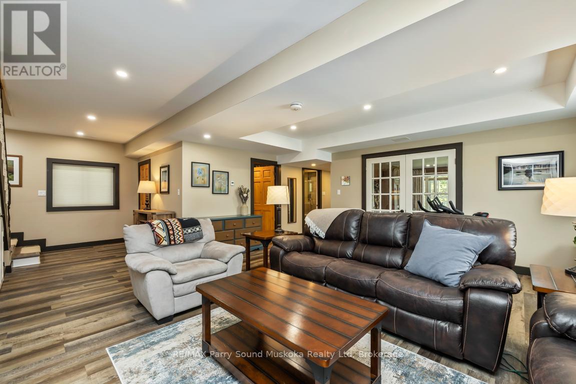 13 PENINSULA SHORES ROAD E - 32