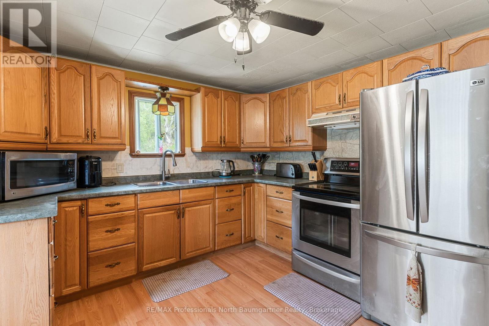 1093 REYNOLDS ROAD - 18