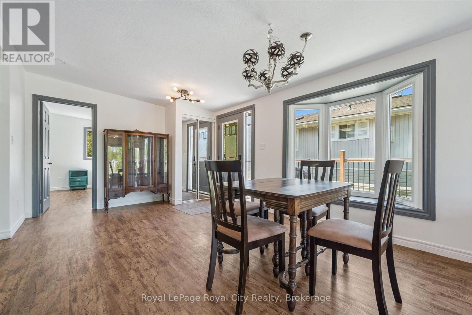 9 BUSH LANE - Image 11