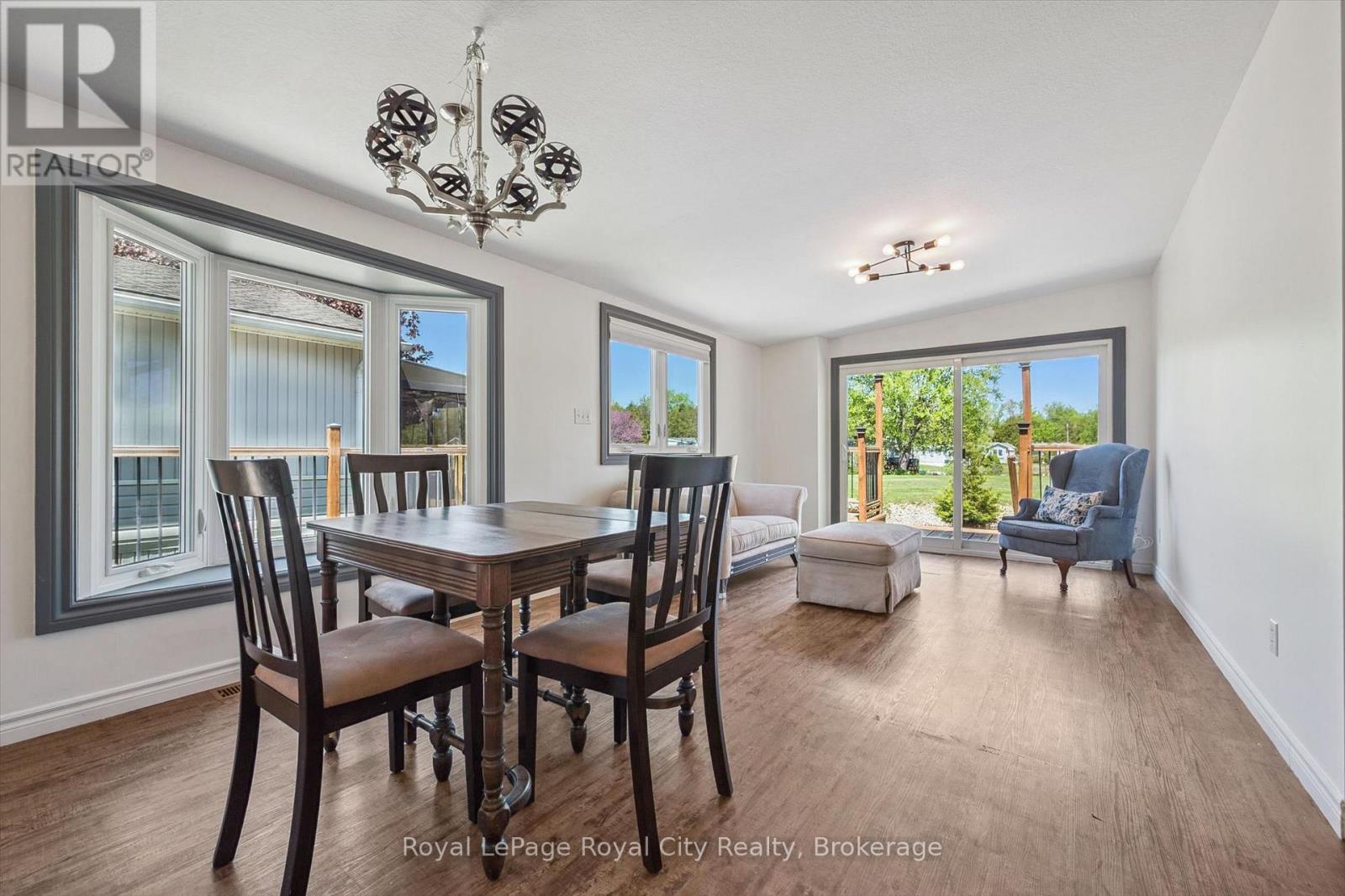 9 BUSH LANE - Image 8