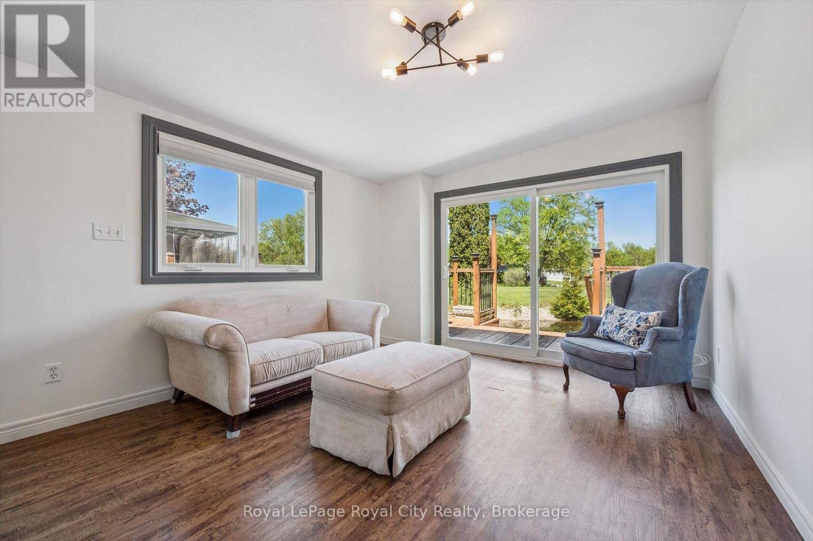9 BUSH LANE - Image 9