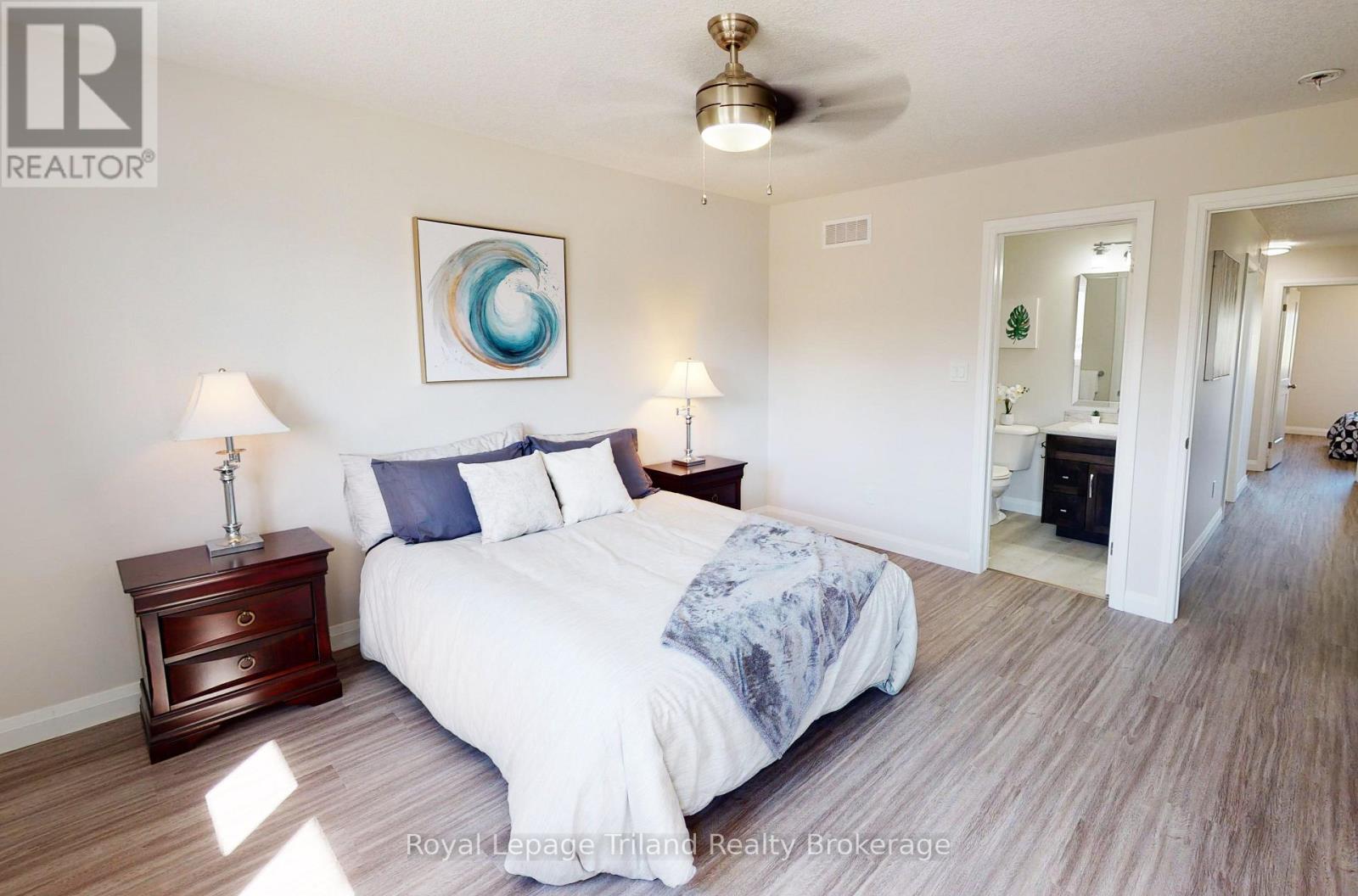 #UNIT B 137 WIMPOLE STREET - 21