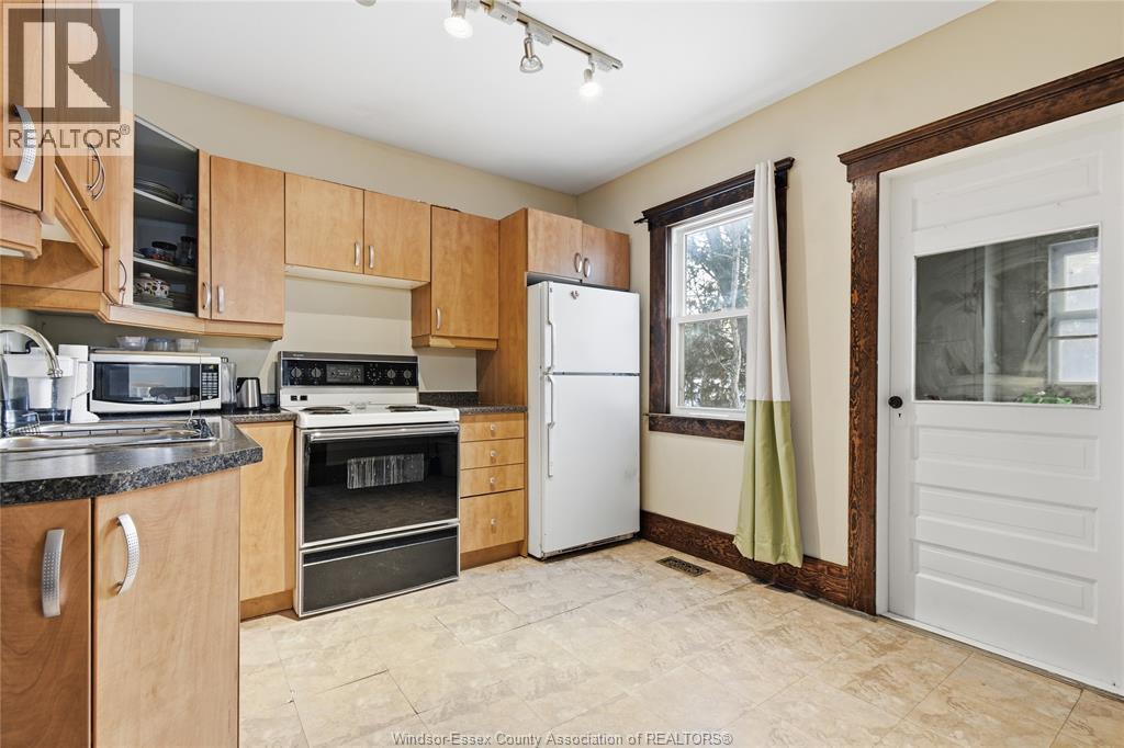 173 CAMERON AVENUE - 14