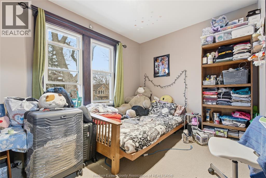 173 CAMERON AVENUE - 25