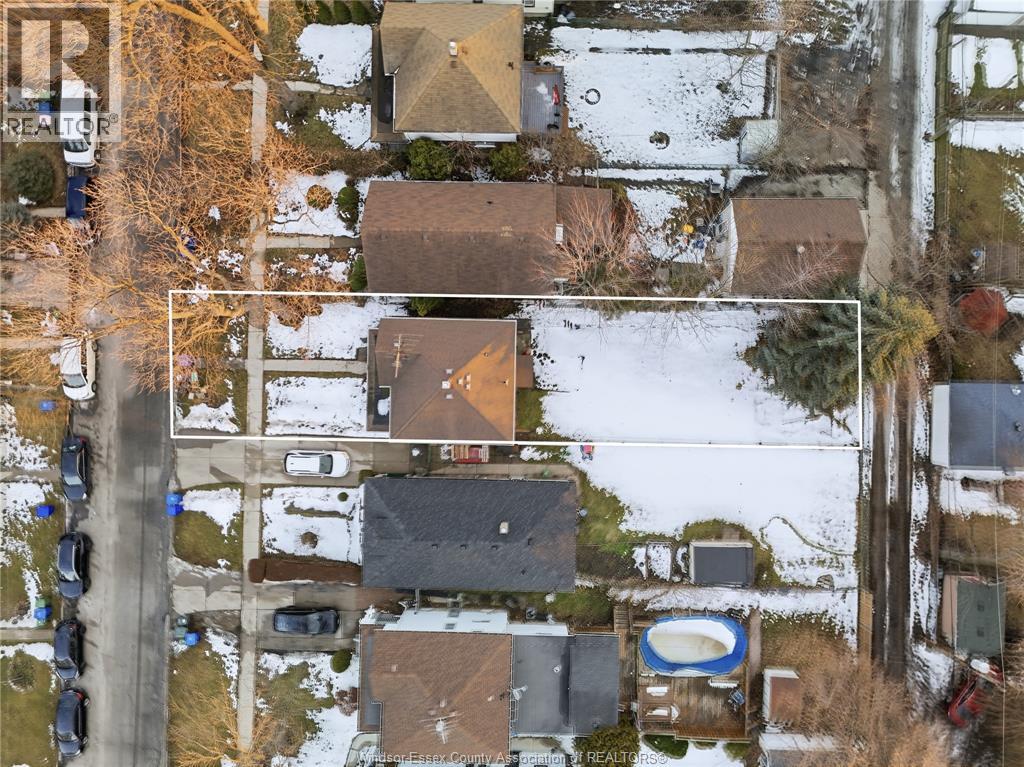 173 CAMERON AVENUE - 32