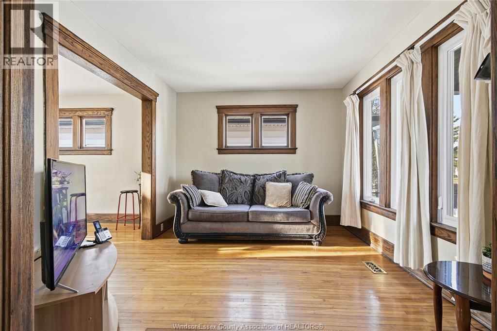 173 CAMERON AVENUE - 7
