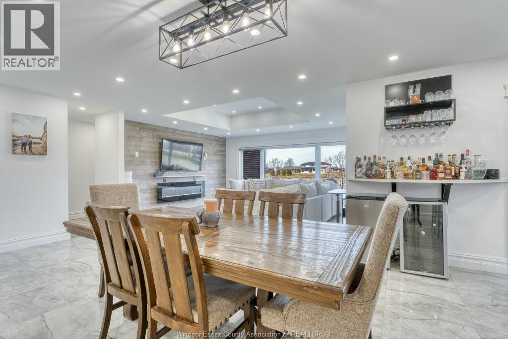 37 AUGUSTA DRIVE - 12