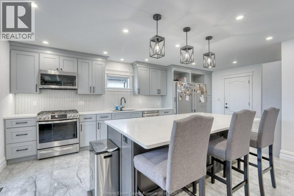 37 AUGUSTA DRIVE - 14