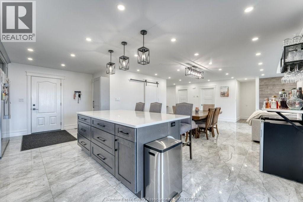 37 AUGUSTA DRIVE - 18