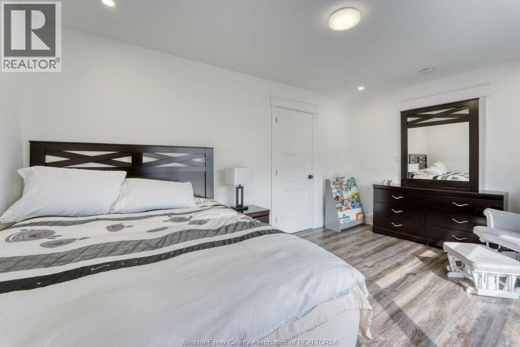 37 AUGUSTA DRIVE - 31