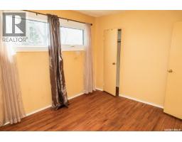 611 Saskatchewan Avenue, Kerrobert, SK S0L1R0 Photo 16