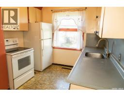 611 Saskatchewan Avenue, Kerrobert, SK S0L1R0 Photo 13