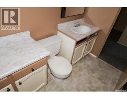 611 Saskatchewan Avenue, Kerrobert, SK S0L1R0 Photo 30