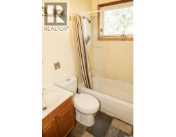 611 Saskatchewan Avenue, Kerrobert, SK S0L1R0 Photo 18