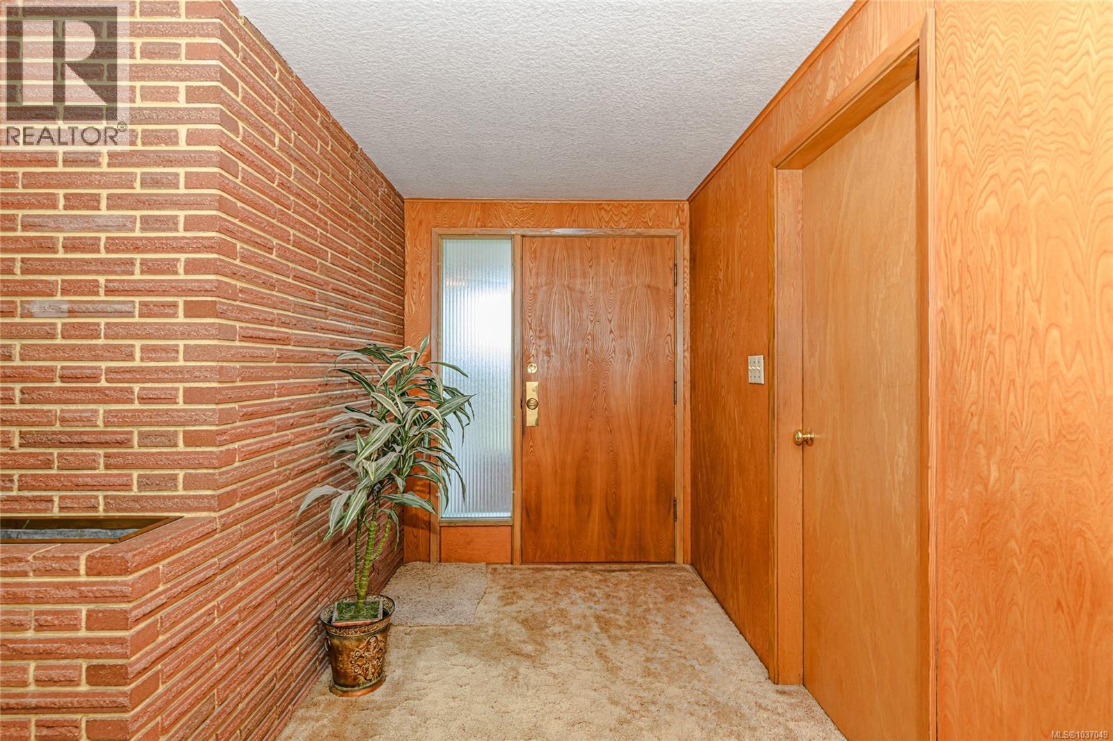 3785 Raymond St S - 14