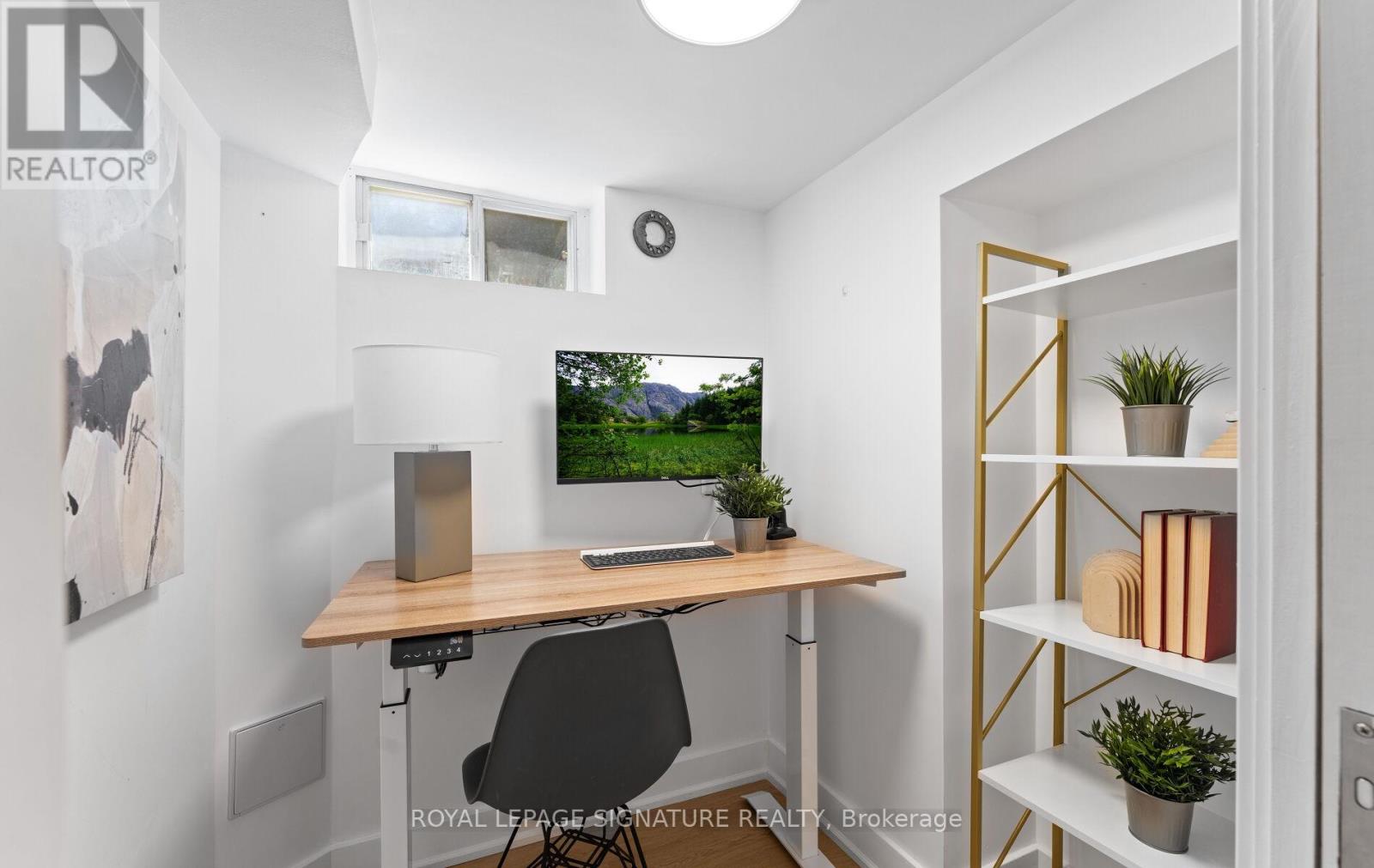 1342 VICTORIA PARK AVENUE - 23