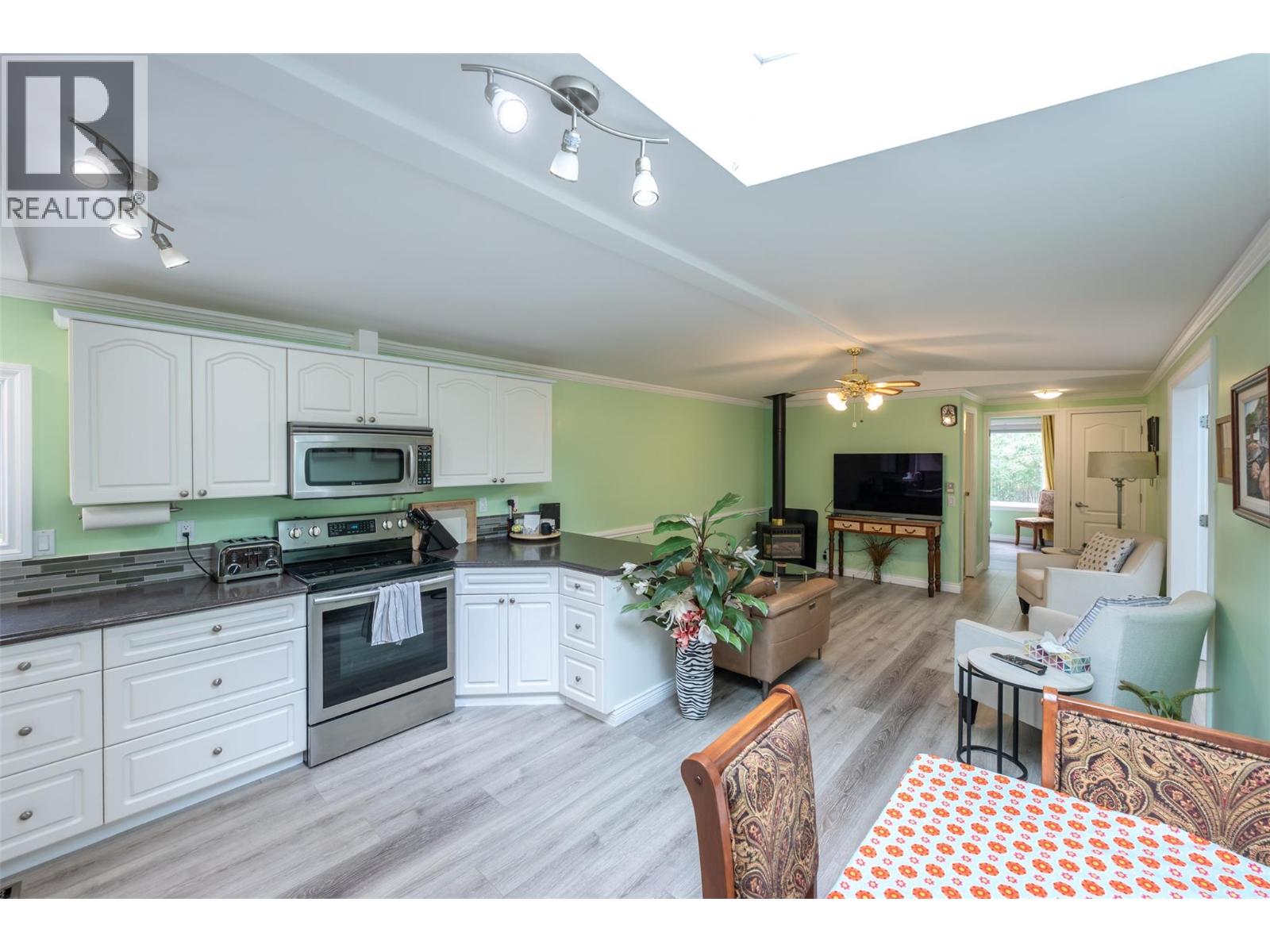 8487 97 Highway Unit# 77, Oliver