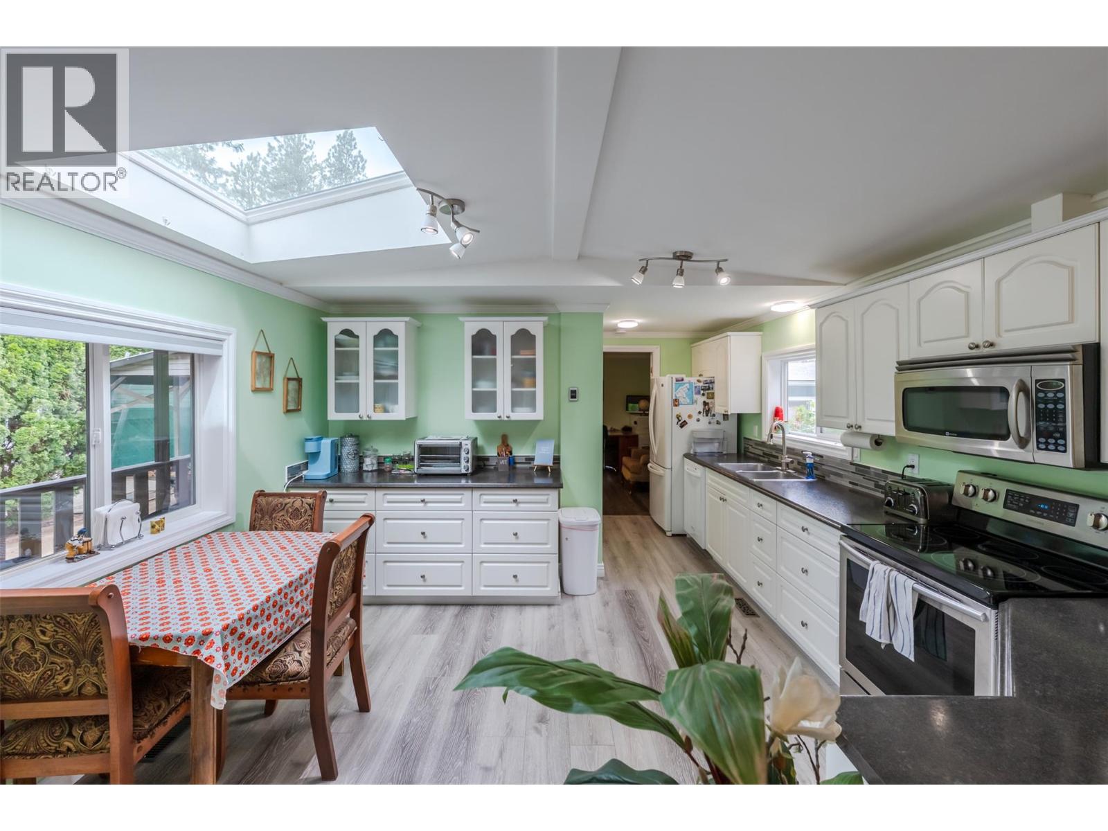 8487 97 Highway Unit# 77, Oliver