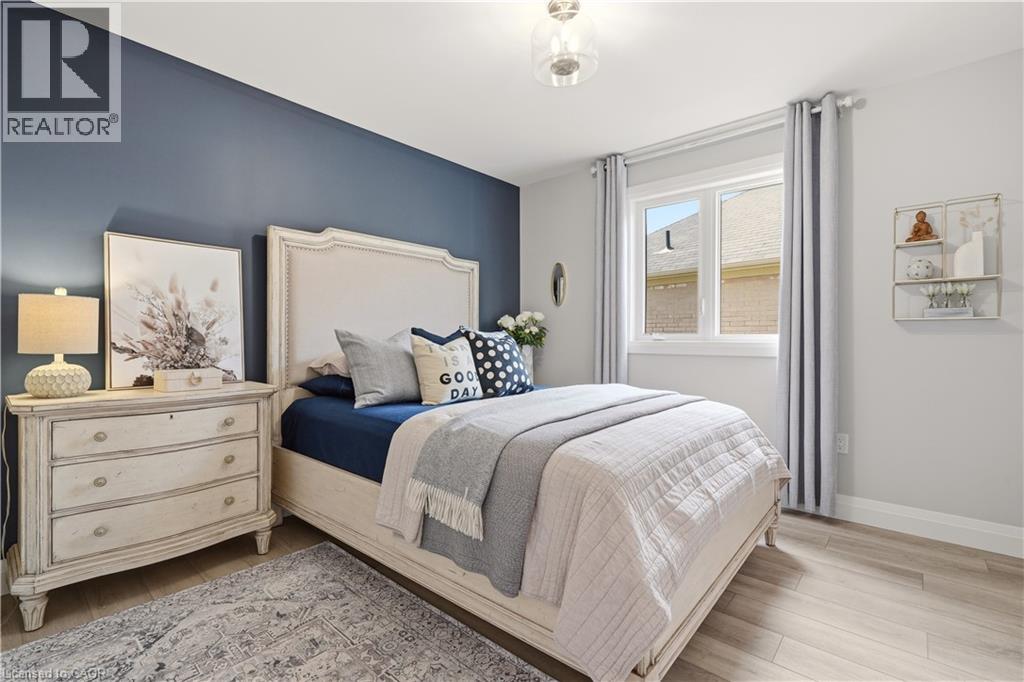 57 RIVERWALK Drive - 31