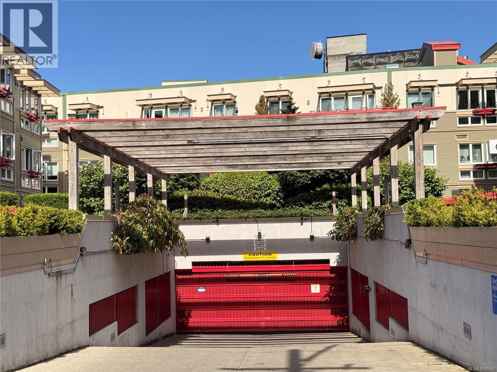 #412 99 Chapel St - 36