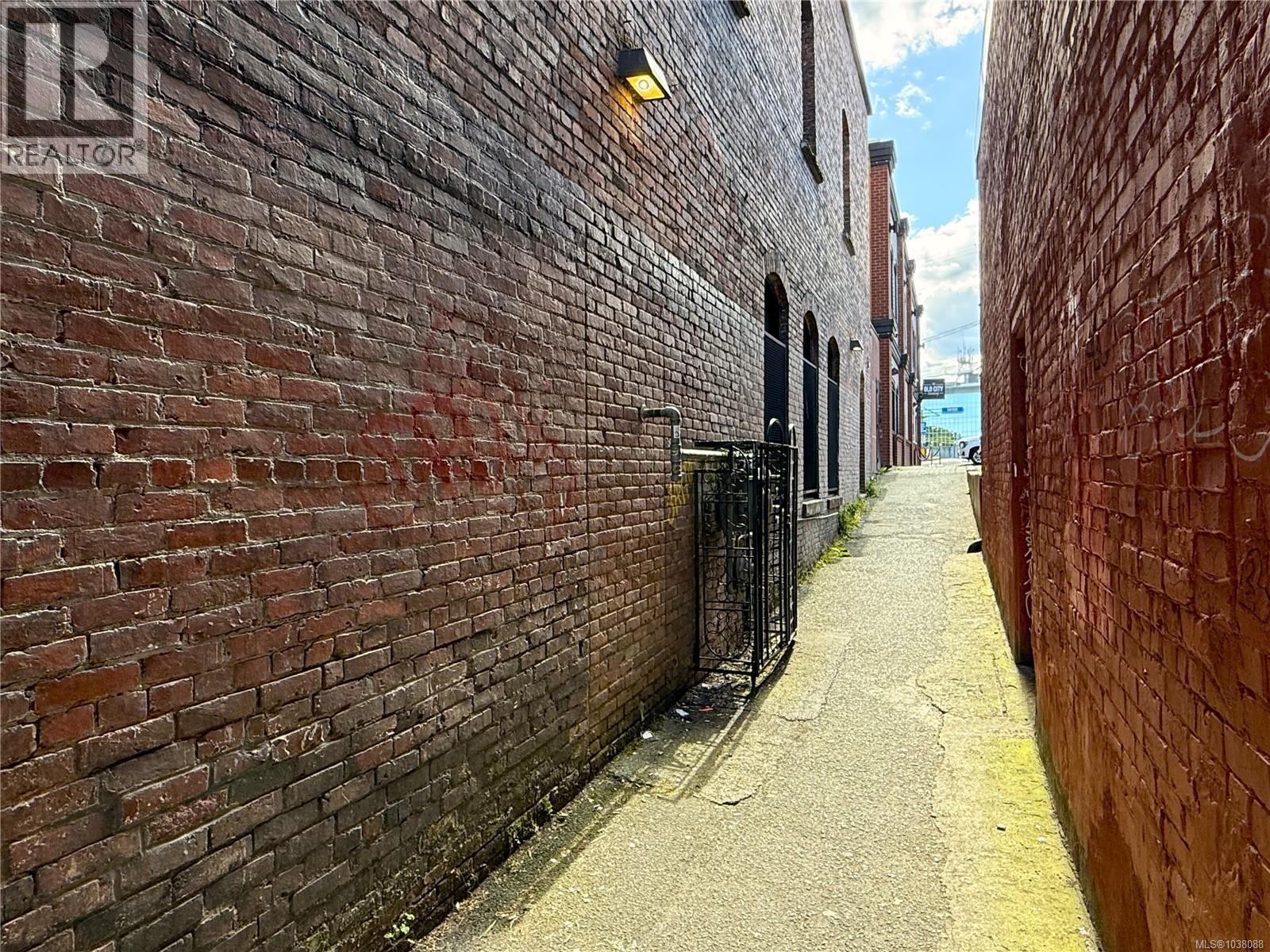 #412 99 Chapel St - 39