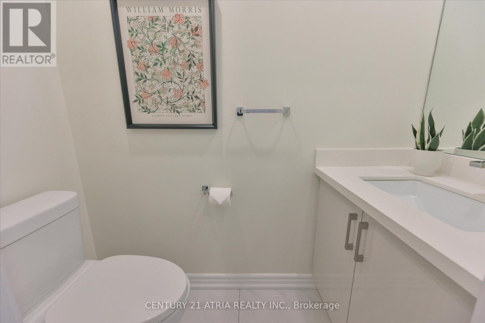 10 MORRISON CRESCENT - 24