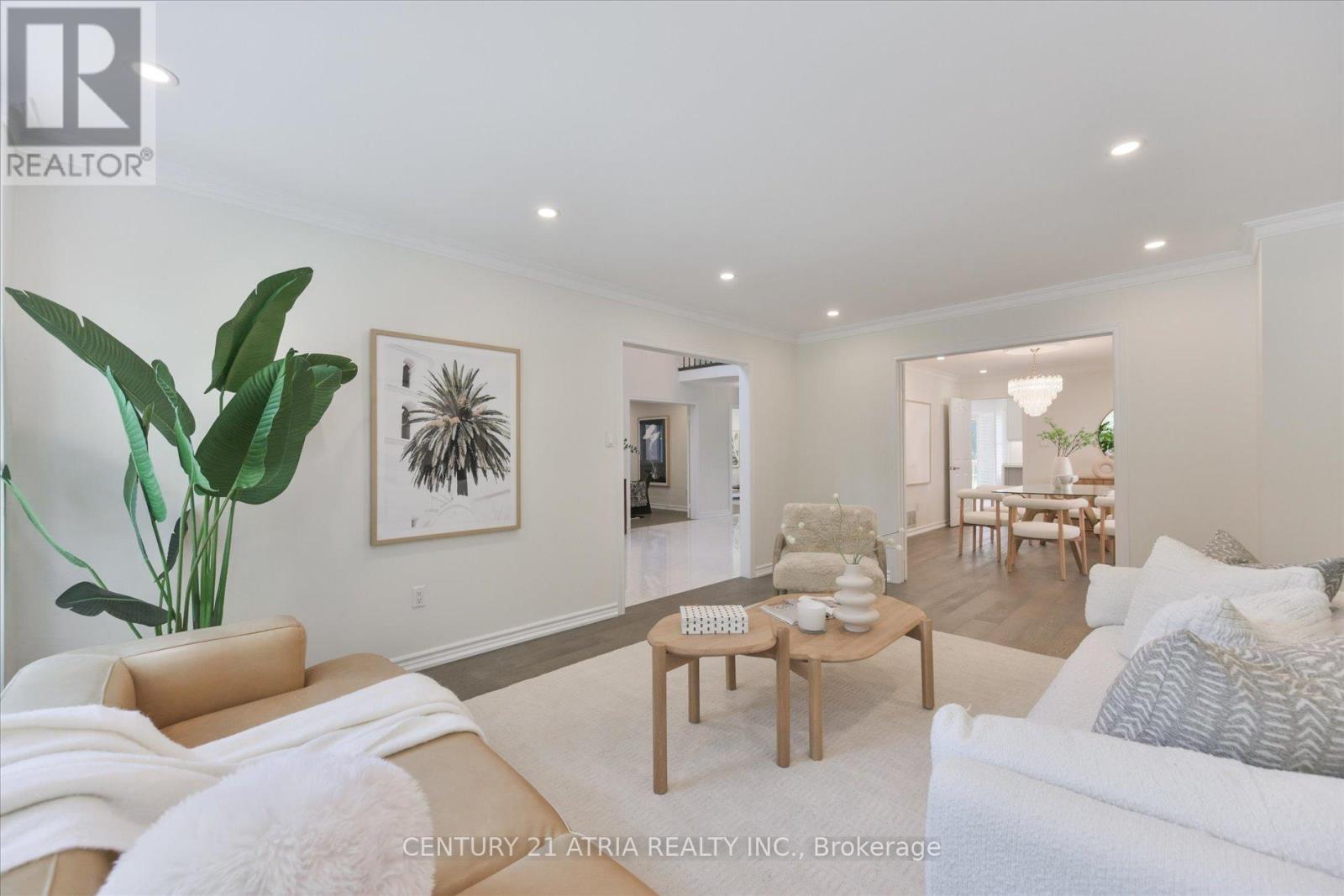 10 MORRISON CRESCENT - 6