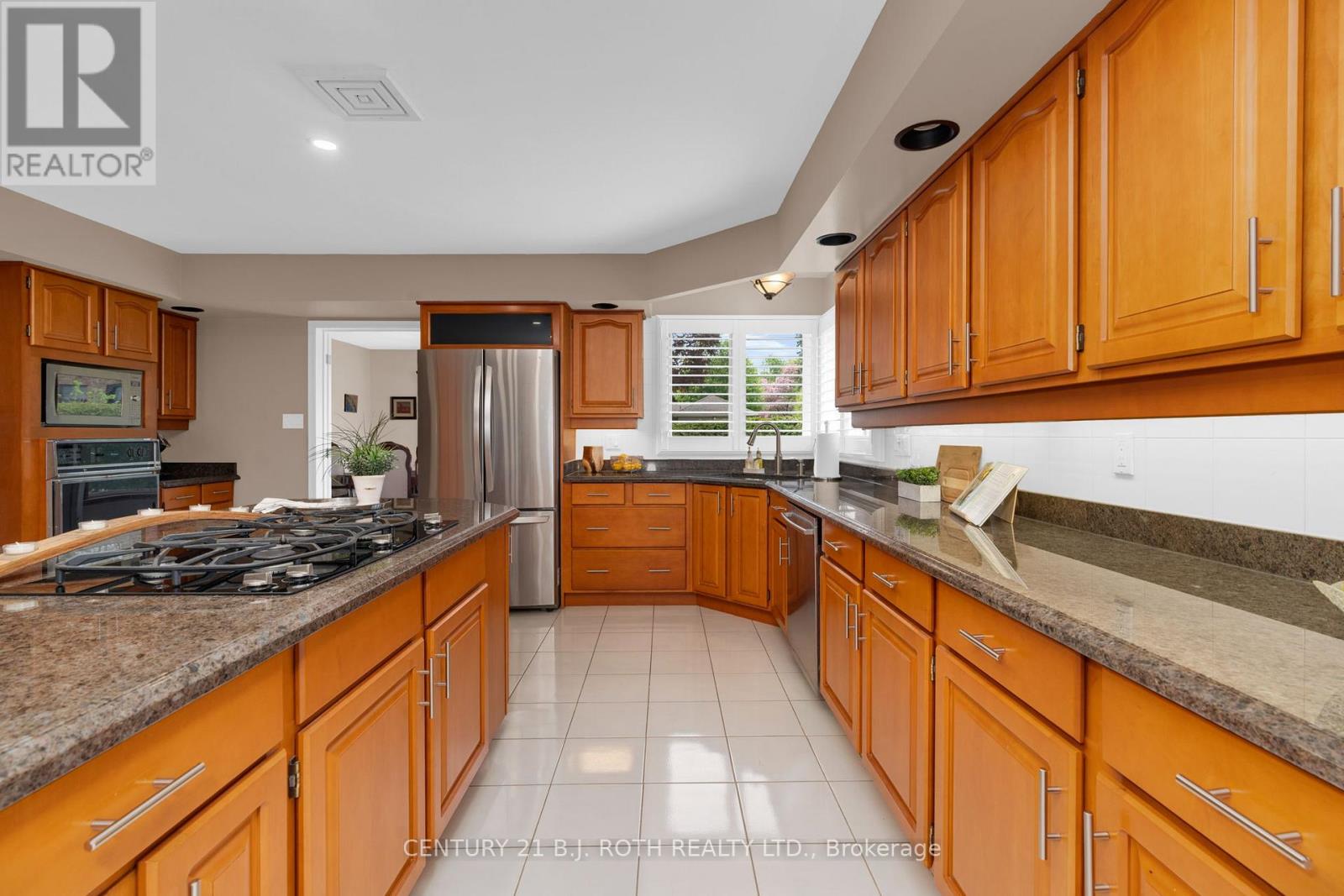 360 CODRINGTON STREET - 13