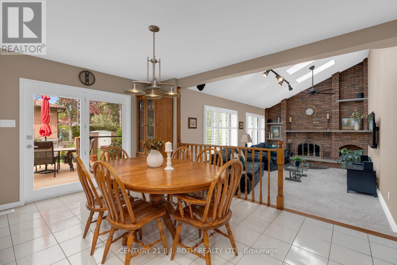 360 CODRINGTON STREET - 15