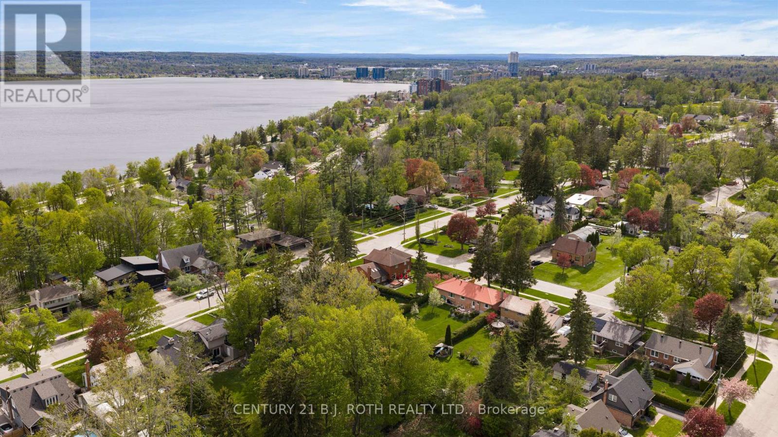 360 CODRINGTON STREET - 48