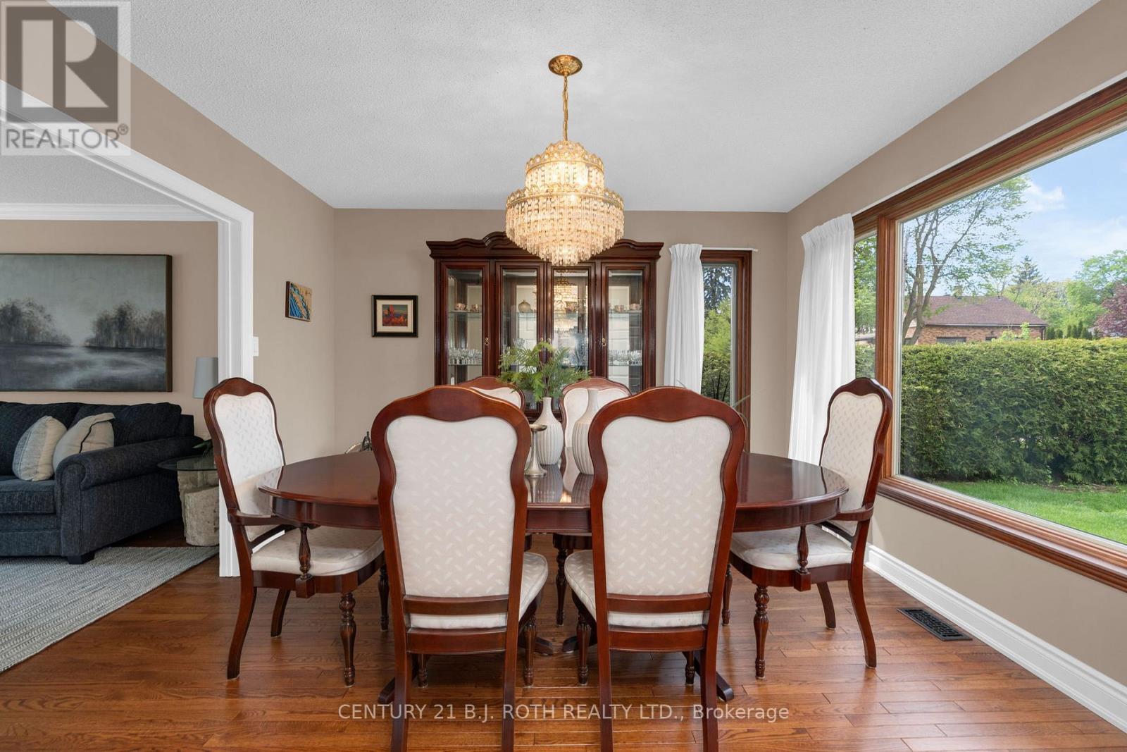 360 CODRINGTON STREET - 9