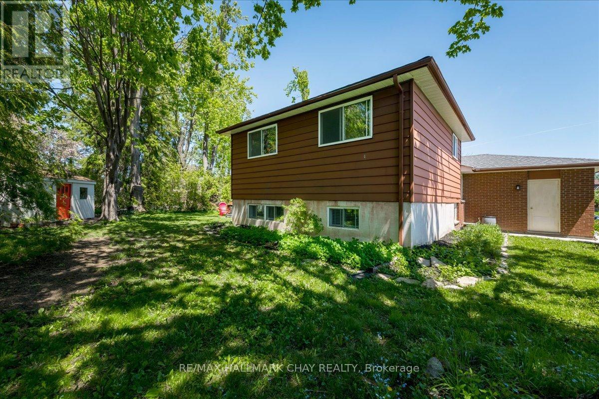 44 BELCOURT AVENUE - 29