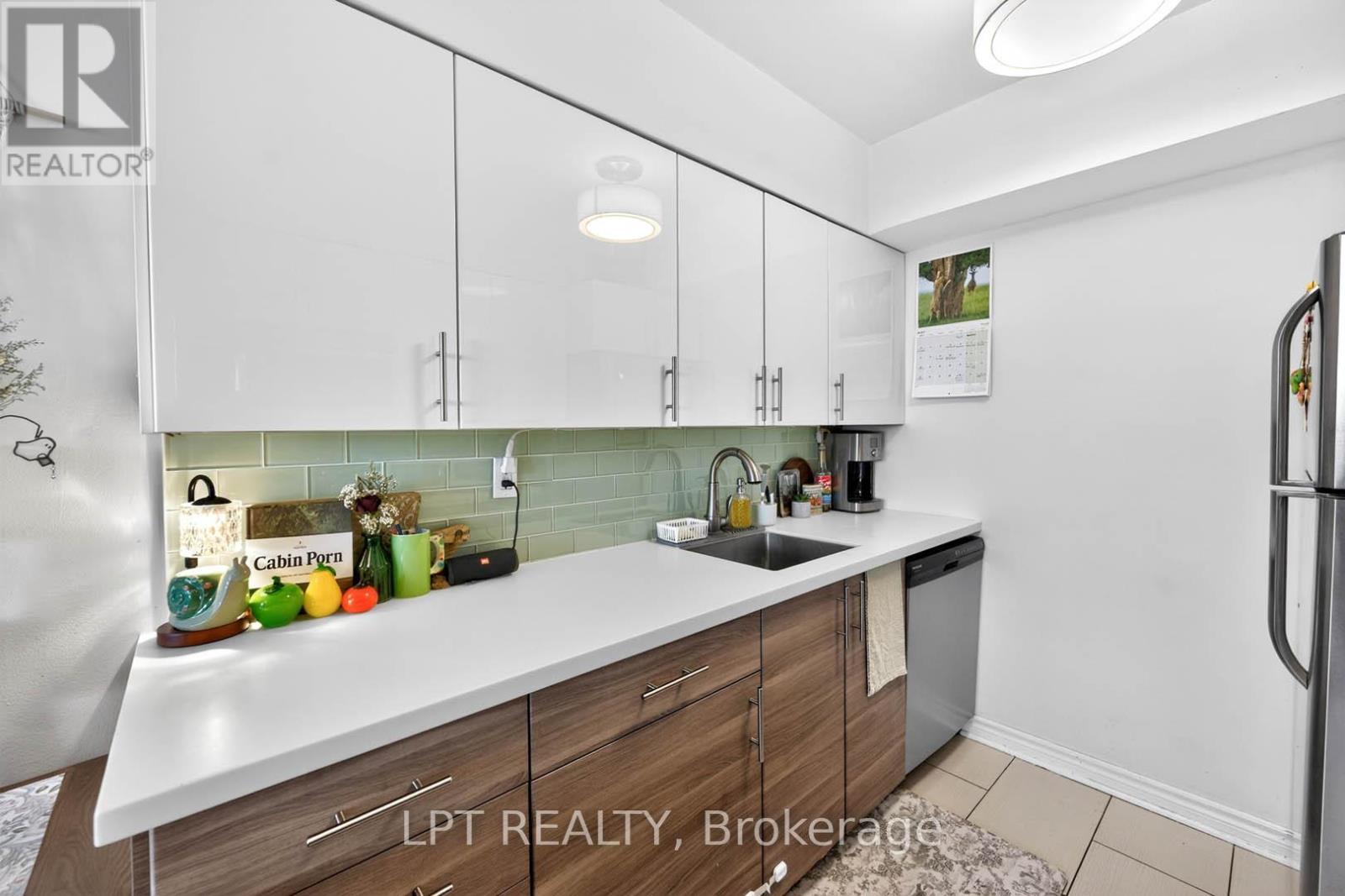 #703 50 LOTHERTON PATHWAY - 12