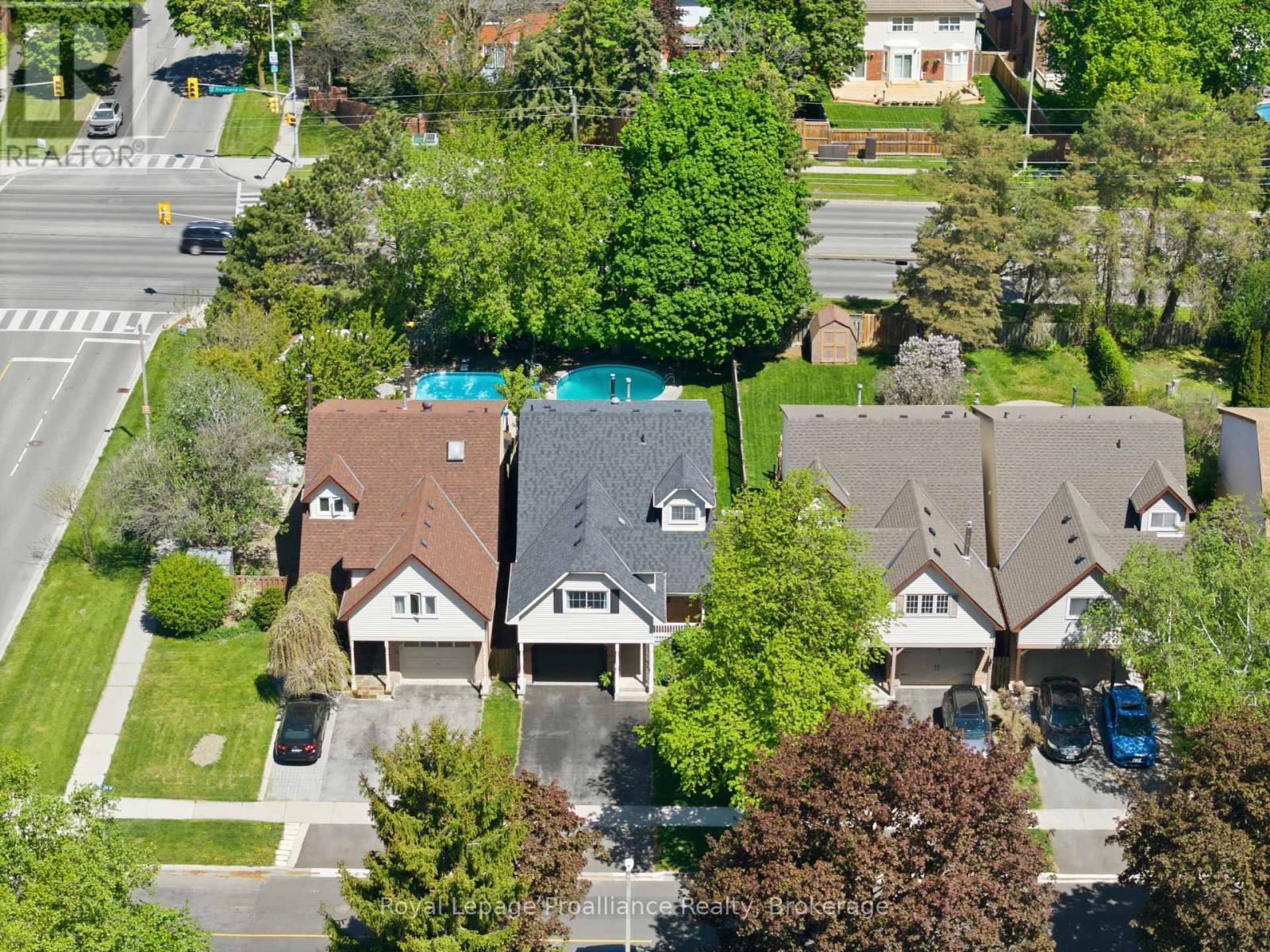 4 HENDERSON DRIVE - 45