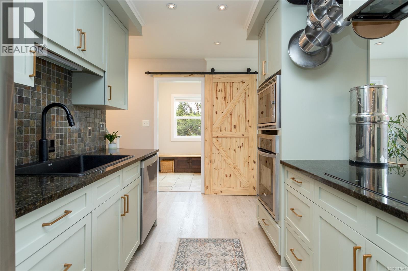 2520 Staats Pl - 11