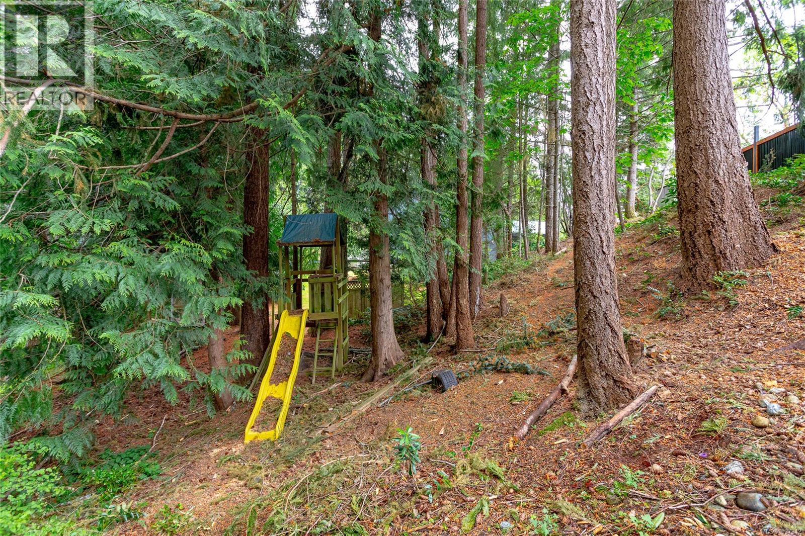 2520 Staats Pl - 53