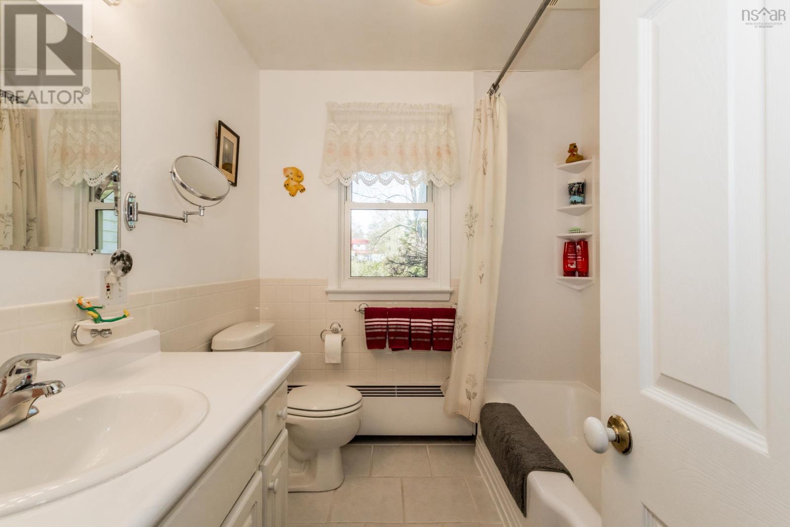 206 Centennial Drive - 16