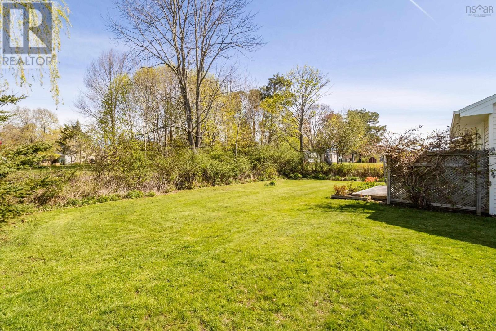 206 Centennial Drive - 3