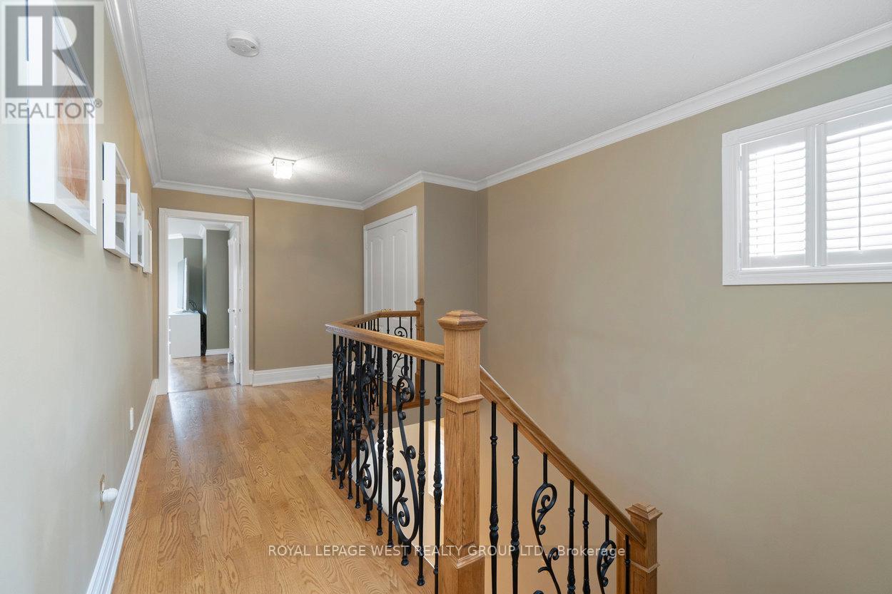 859 MAYS CRESCENT - 23