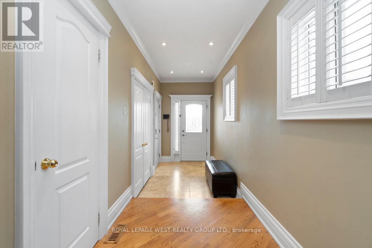 859 MAYS CRESCENT - 4