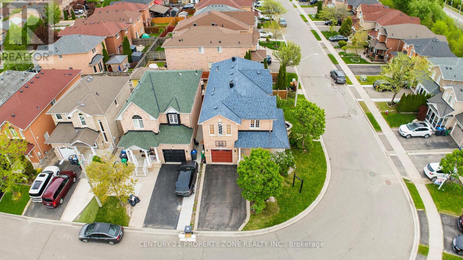 29 OAKMEADOW DRIVE - Image 3