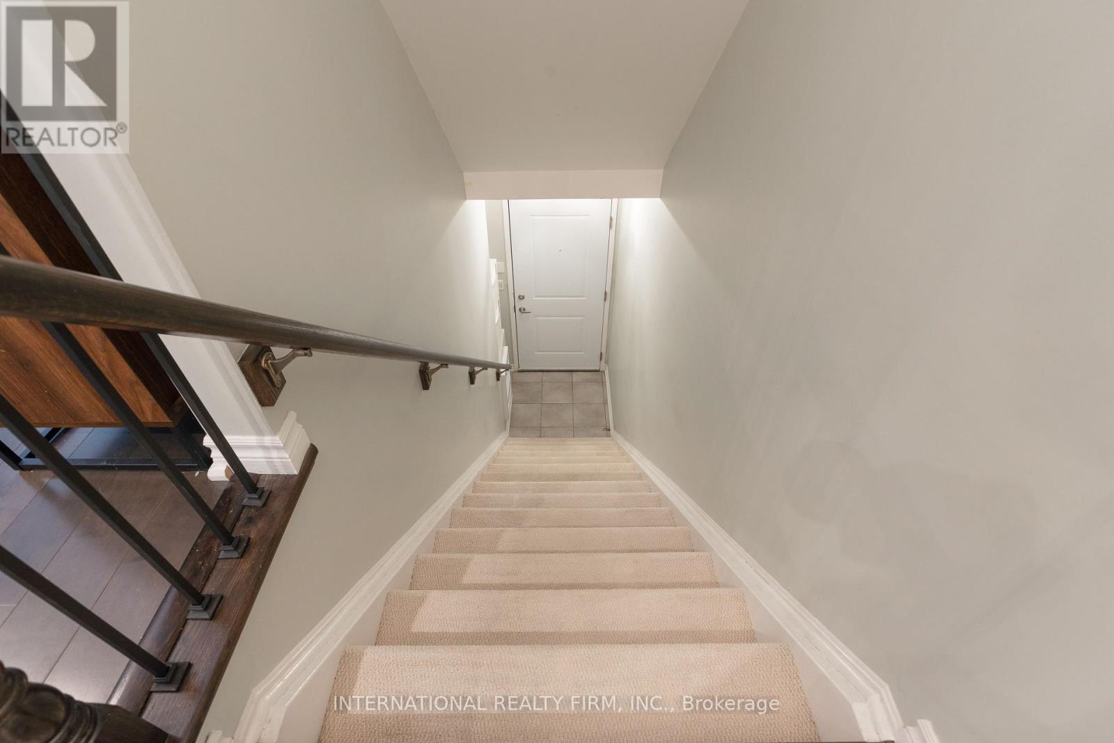 #99 30 CARNATION AVENUE - 31