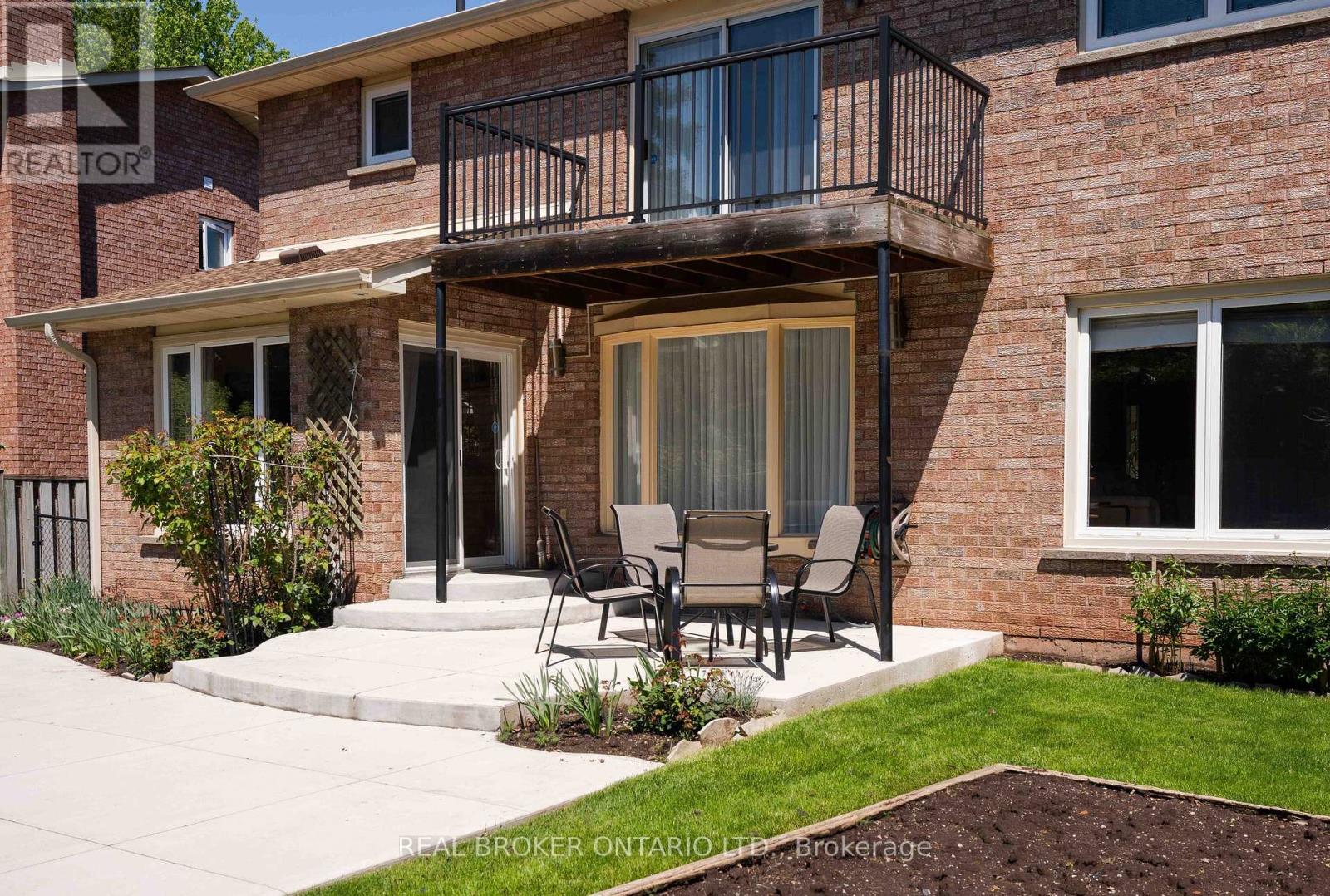 1128 MAYFAIR ROAD - 44