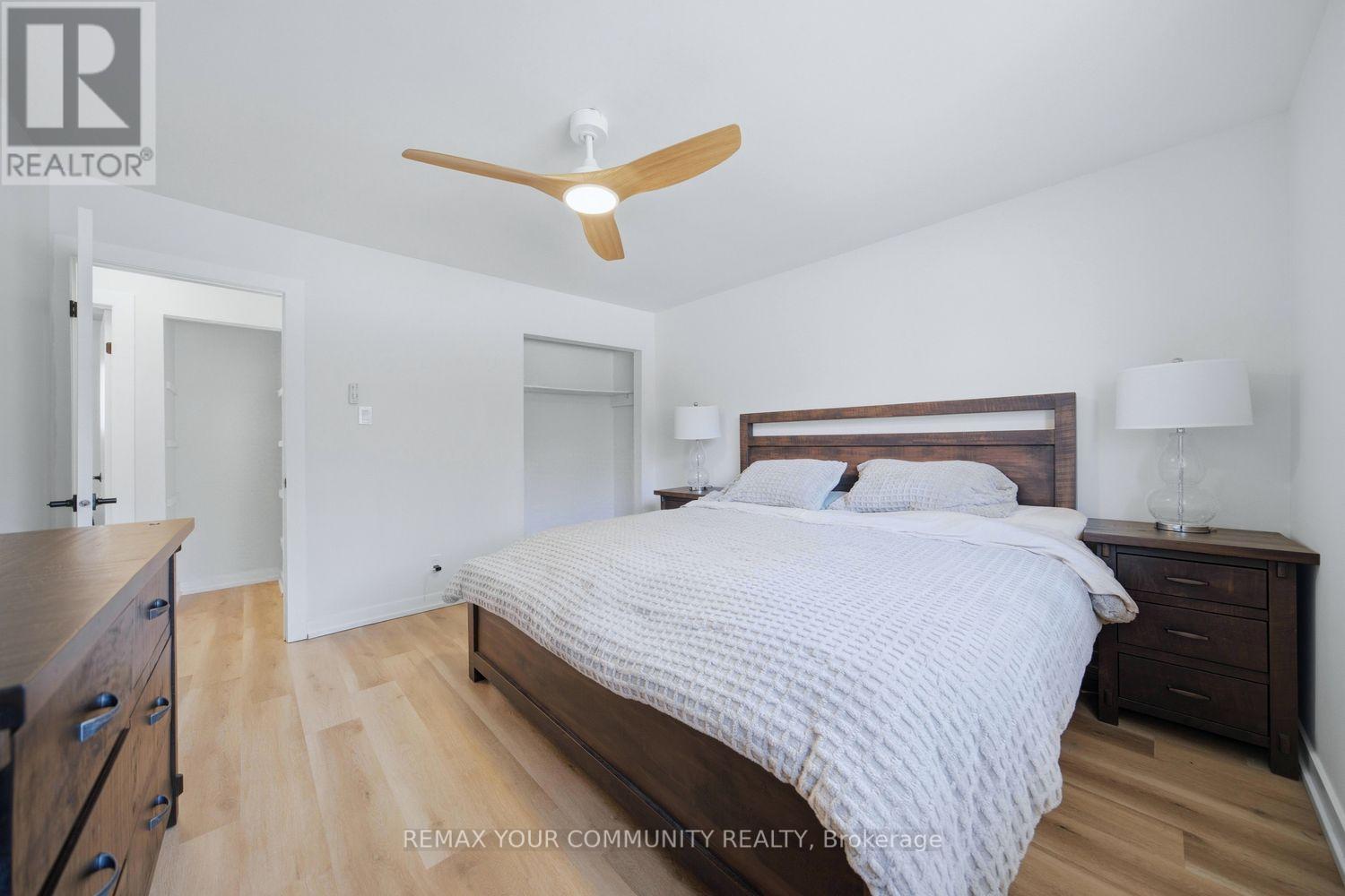 150 CONNAUGHT CRESCENT - 30