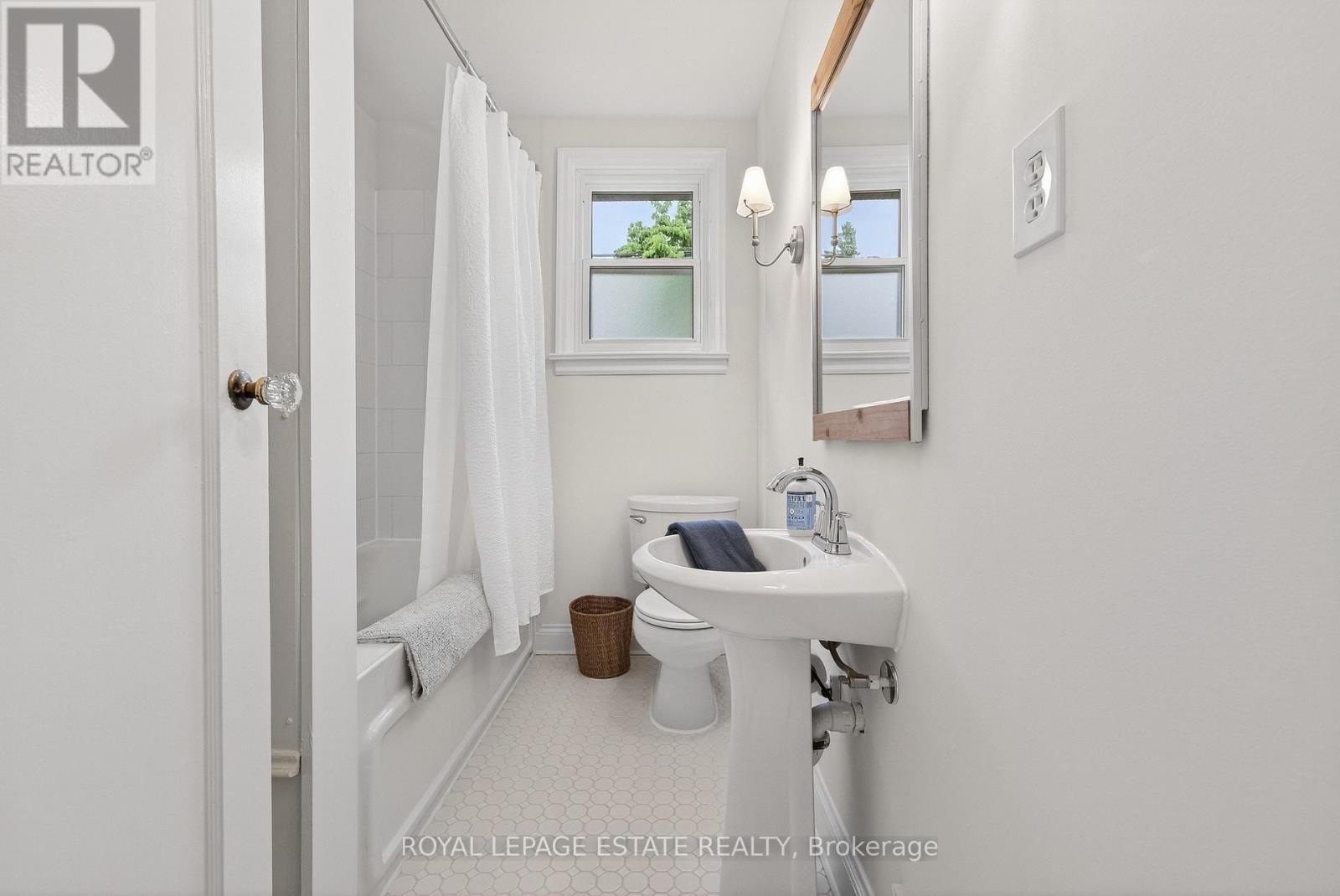 1016 KIPLING AVENUE - 15