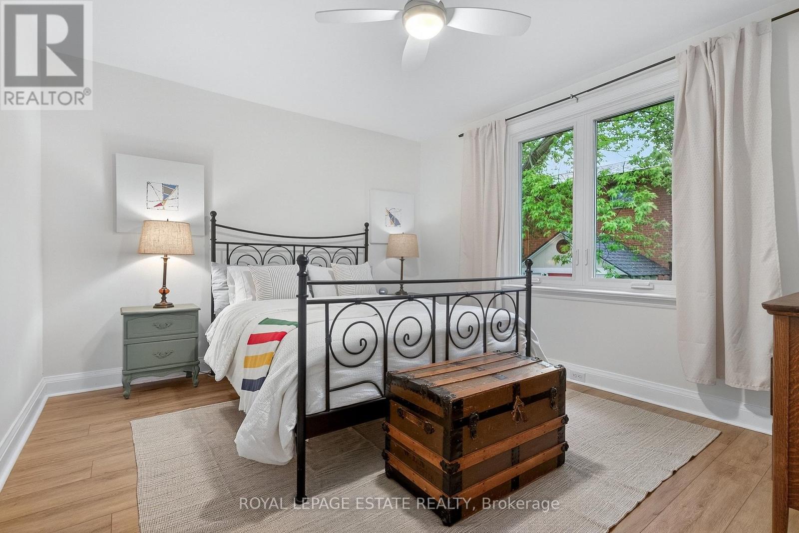1016 KIPLING AVENUE - 18